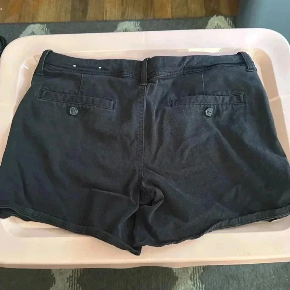 Women’s American eagle shorts - Picture 2 of 2